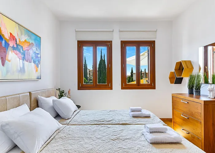 Aphrodite Hills Pool View 2 Bed Flat Bf12